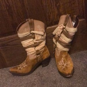 Women’s Cowgirl Boots